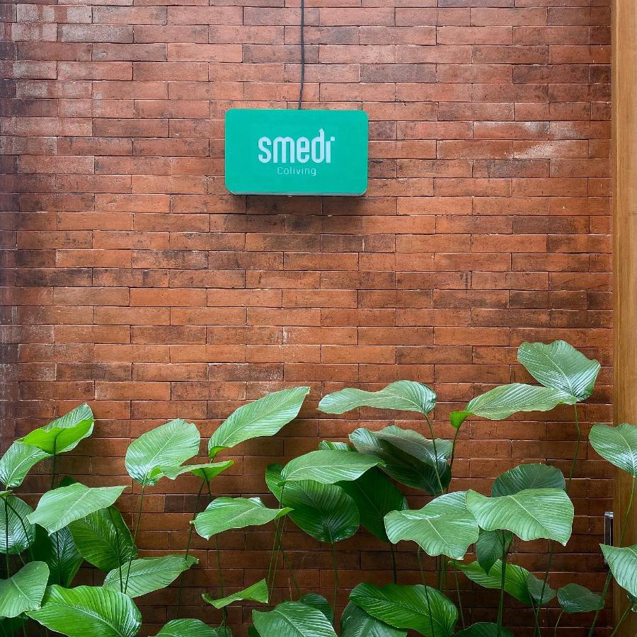 Smedi Coliving 호텔 요그야카르타 외부 사진