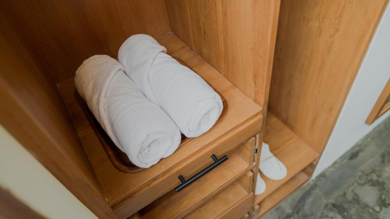 Smedi Coliving 호텔 요그야카르타 외부 사진